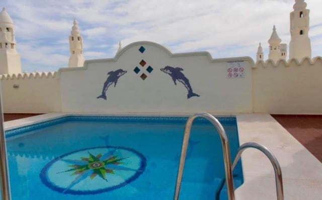 3 bedroom Penthouse for rent in Puerto Marina, Benalmádena with pool - € 2,900 (Ref: 9285437)