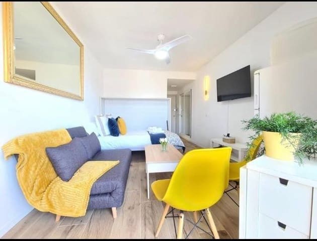 Studio til leje i Cortijo Torrequebrada, Benalmádena med swimmingpool - € 800 (Ref: 9285440)