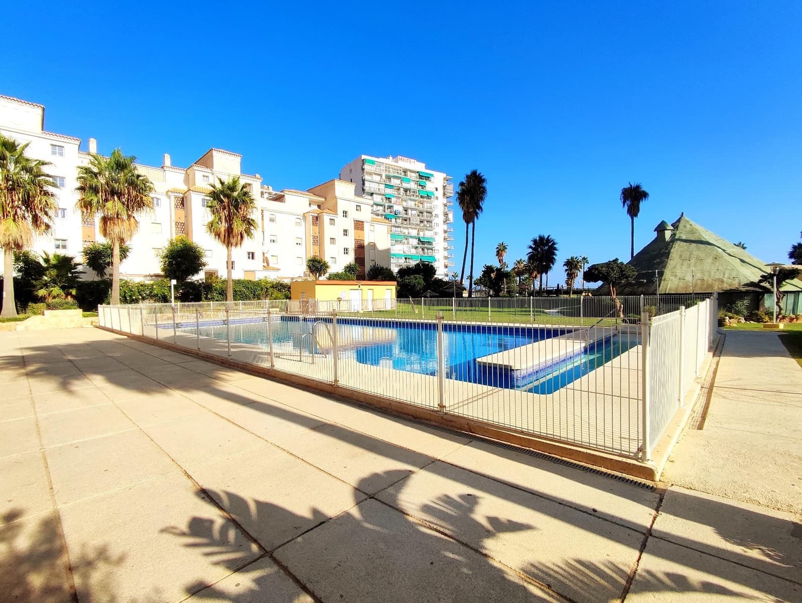 Studio til leje i Torrequebrada med swimmingpool - € 800 (Ref: 9285440)