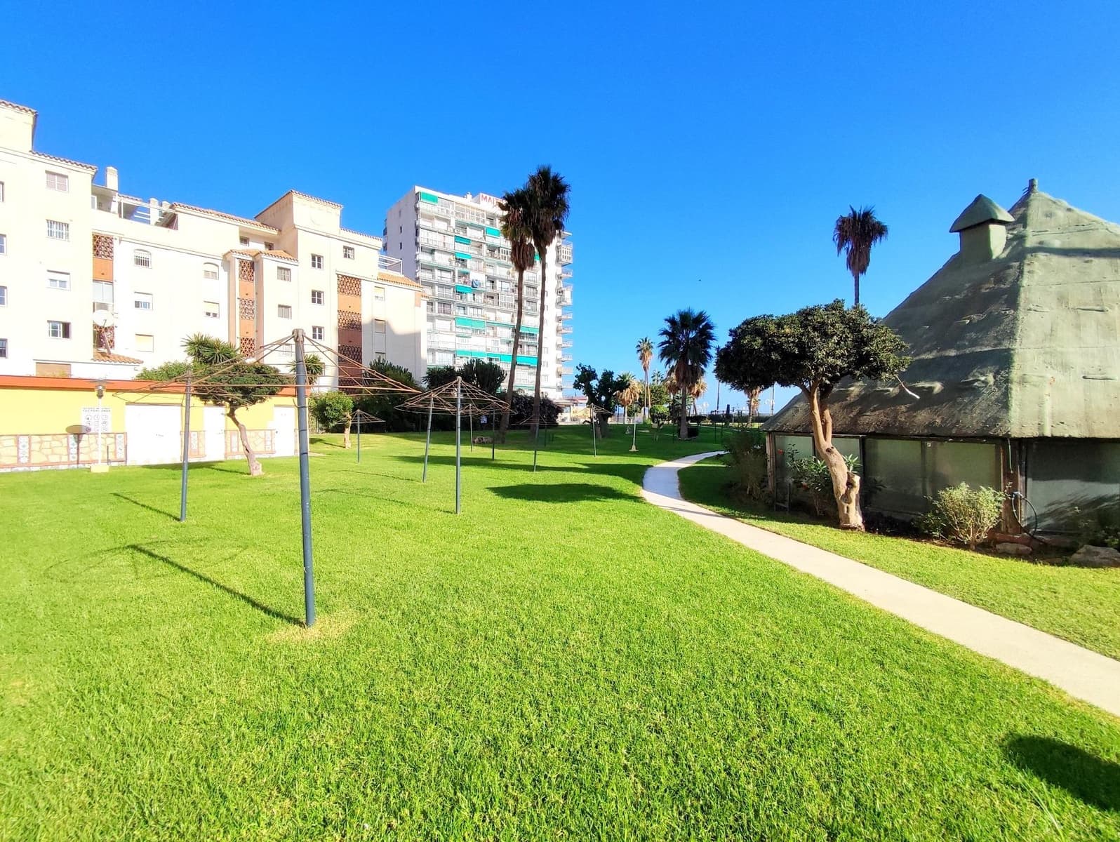 Studio til leje i Torrequebrada med swimmingpool - € 800 (Ref: 9285440)