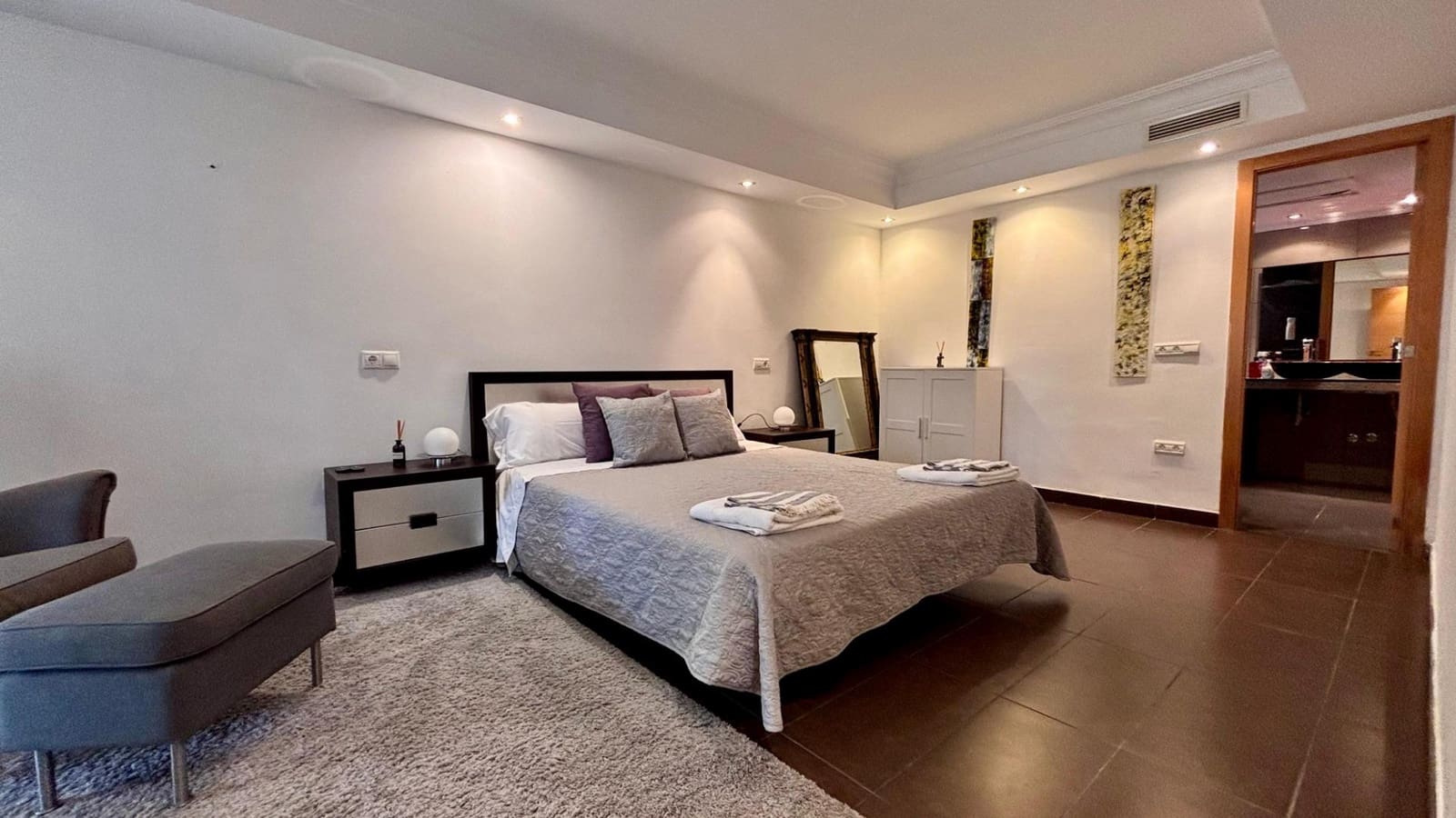 3 soveværelse Villa til leje i Marbella med swimmingpool garage - € 6.500 (Ref: 9285446)