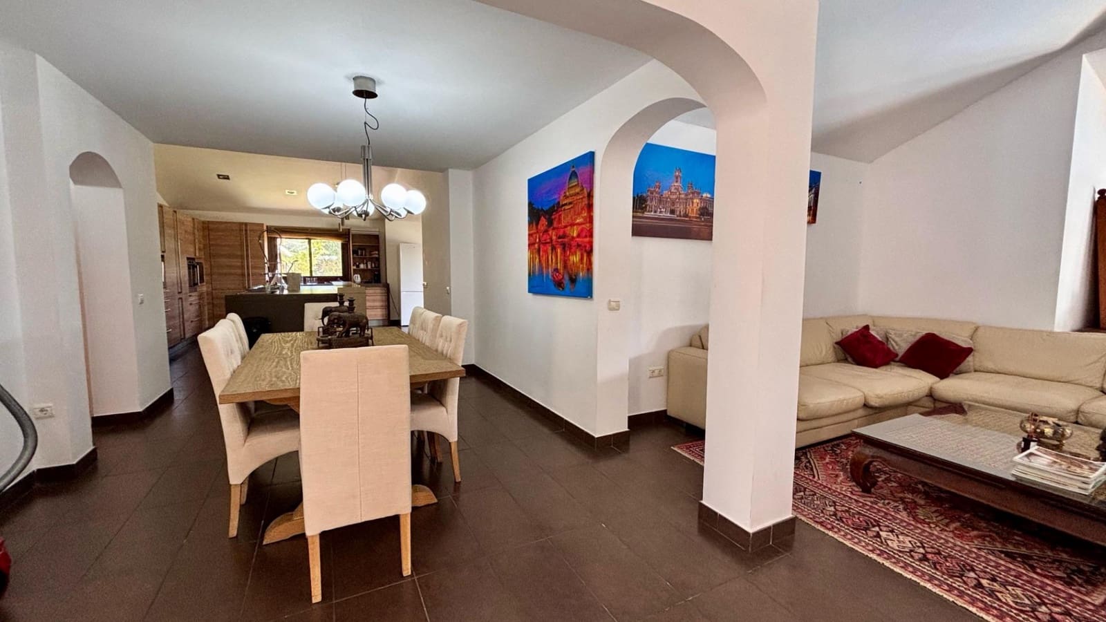 3 soveværelse Villa til leje i Marbella med swimmingpool garage - € 6.500 (Ref: 9285446)