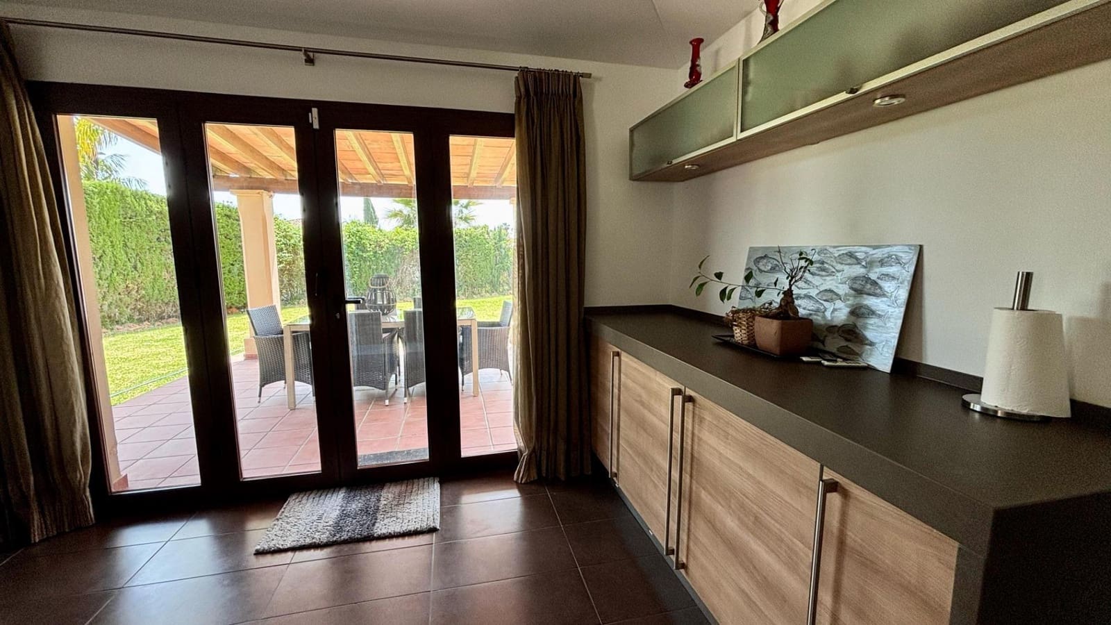 3 soveværelse Villa til leje i Marbella med swimmingpool garage - € 6.500 (Ref: 9285446)