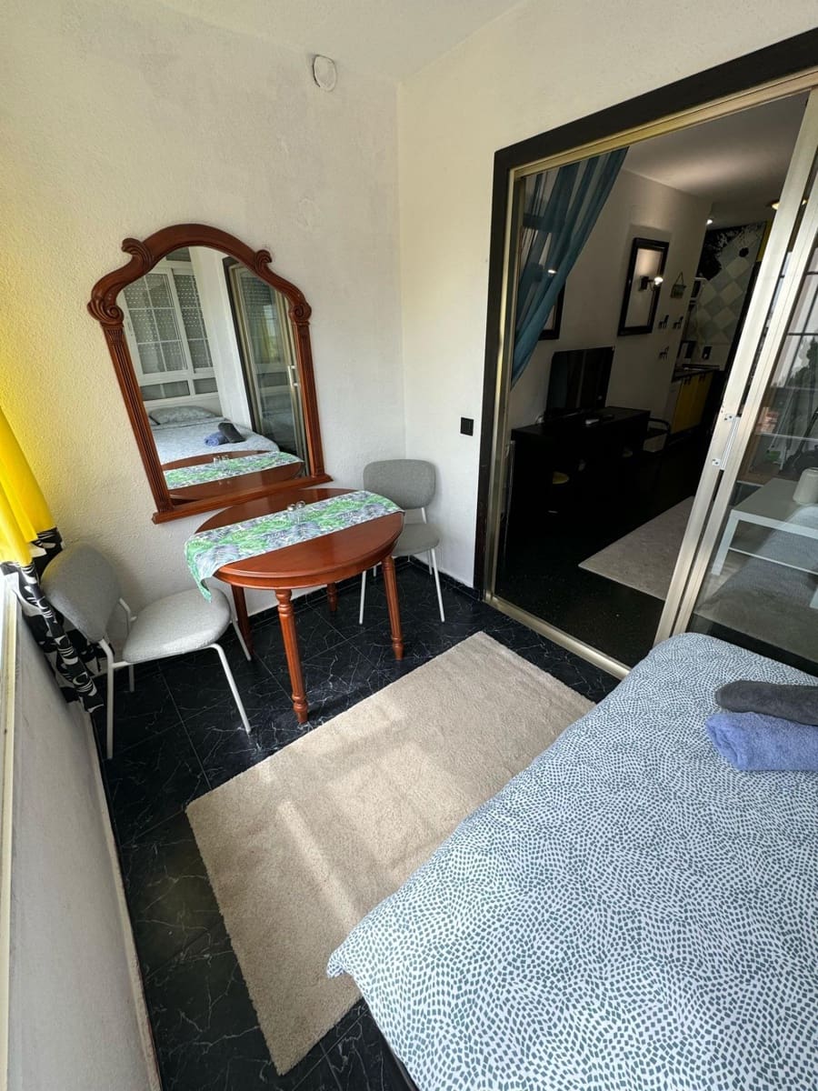 1 bedroom Studio for rent in Benalmadena Costa with pool garage - € 850 (Ref: 9285448)