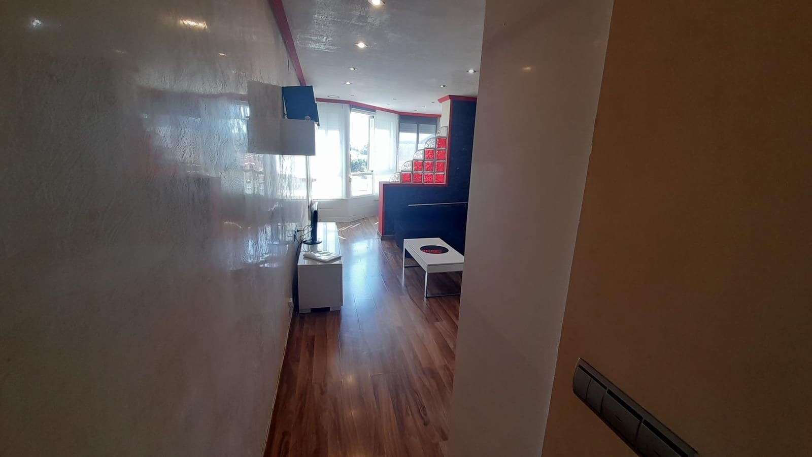Studio til leje i Torremolinos med swimmingpool - € 750 (Ref: 9285449)