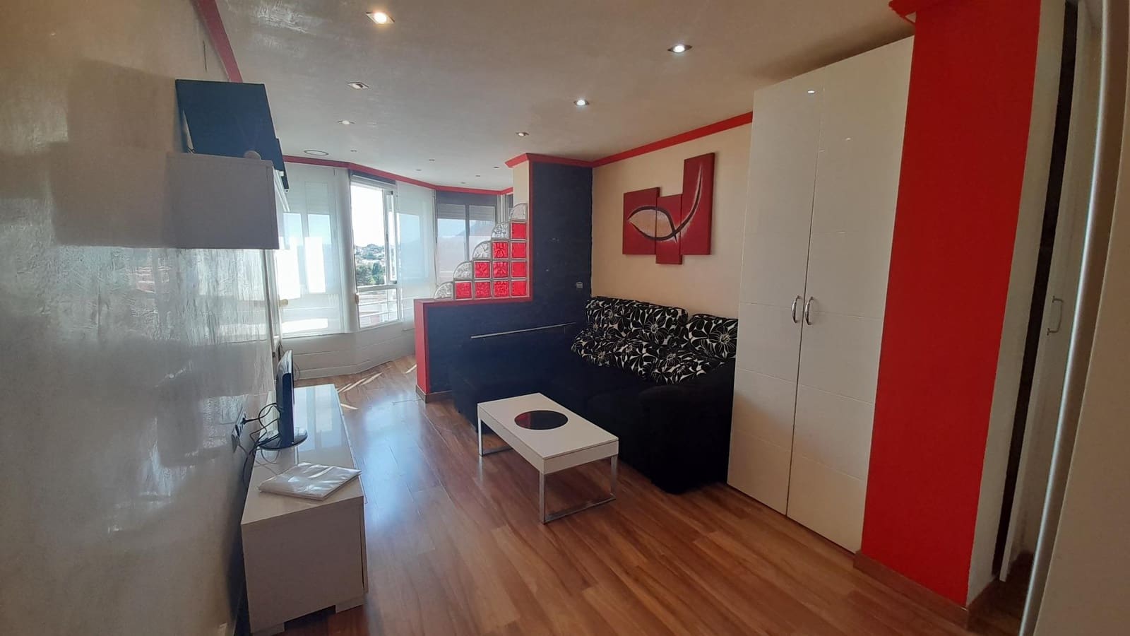 Studio til leje i Torremolinos med swimmingpool - € 750 (Ref: 9285449)