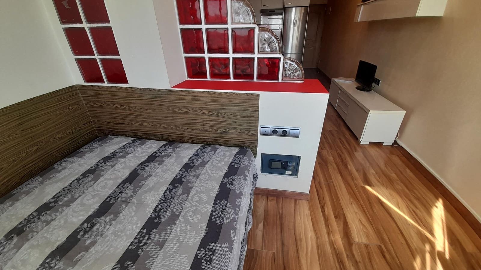 Studio til leje i Torremolinos med swimmingpool - € 750 (Ref: 9285449)