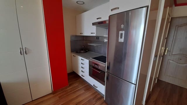 Studio til leje i Torremolinos med swimmingpool - € 750 (Ref: 9285449)