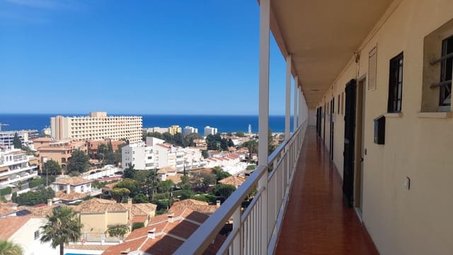 Studio til leje i Torremolinos med swimmingpool - € 750 (Ref: 9285449)