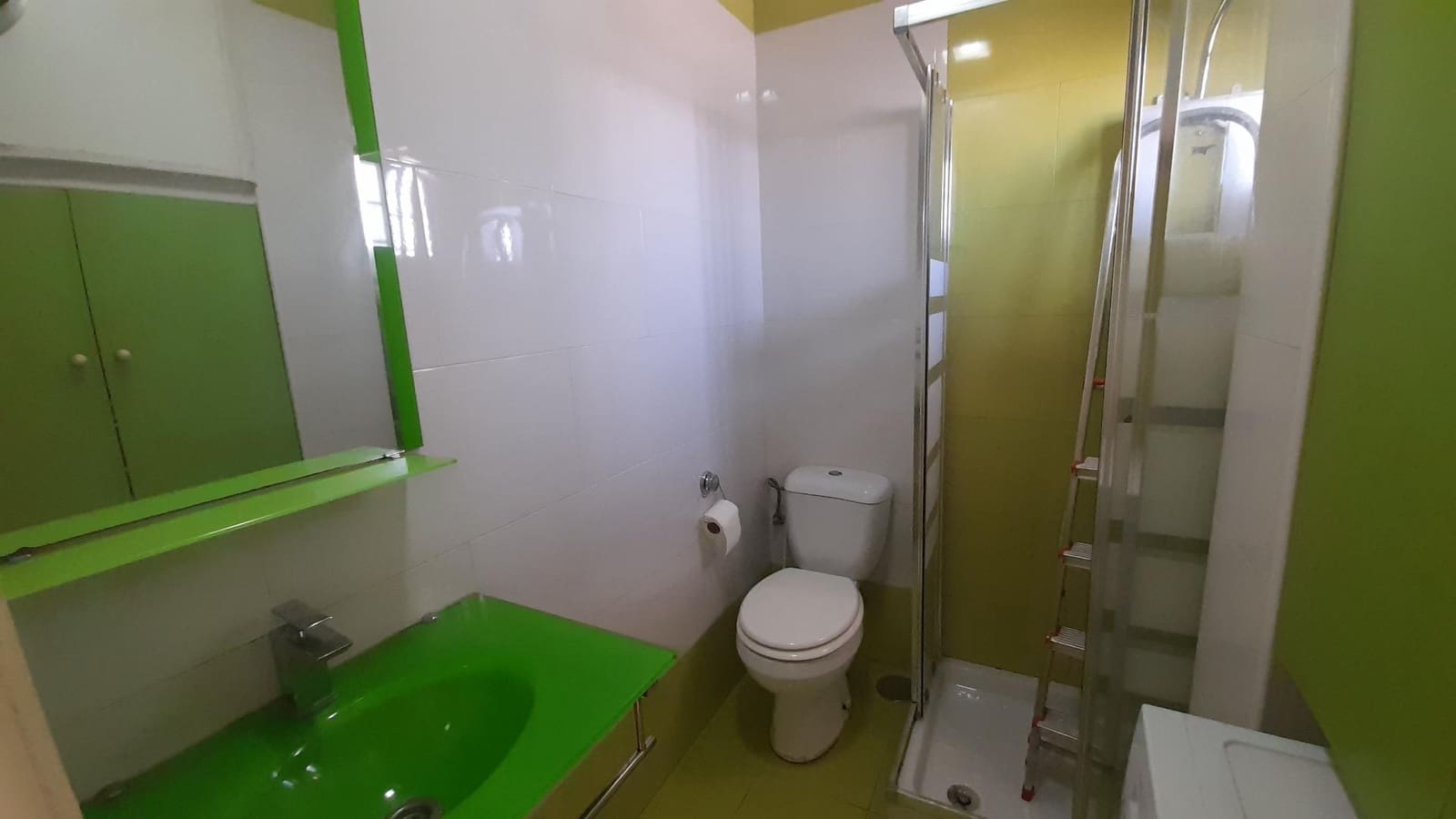 Studio til leje i Torremolinos med swimmingpool - € 750 (Ref: 9285449)