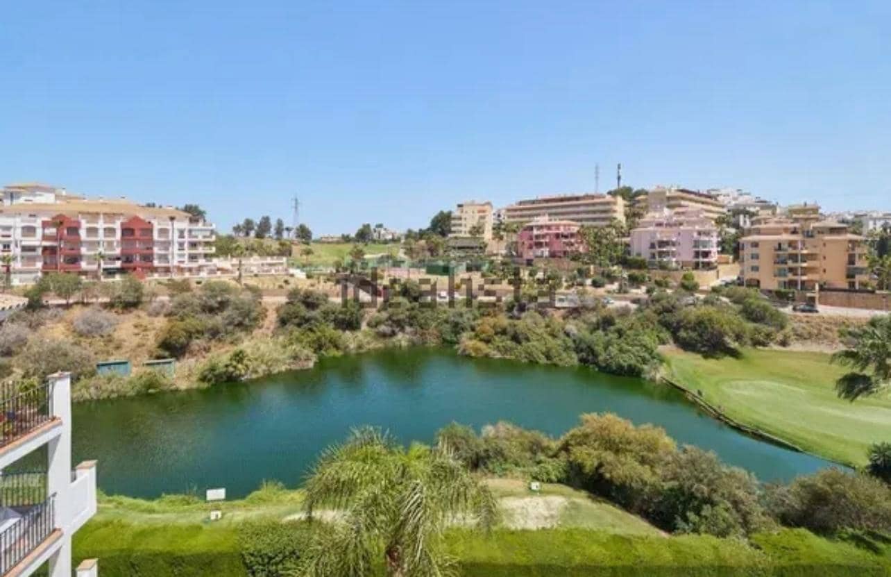 3 sypialnia Penthouse do wynajęcia w Riviera del Sol z basenem garażem - 1 500 € (Ref: 9285450)