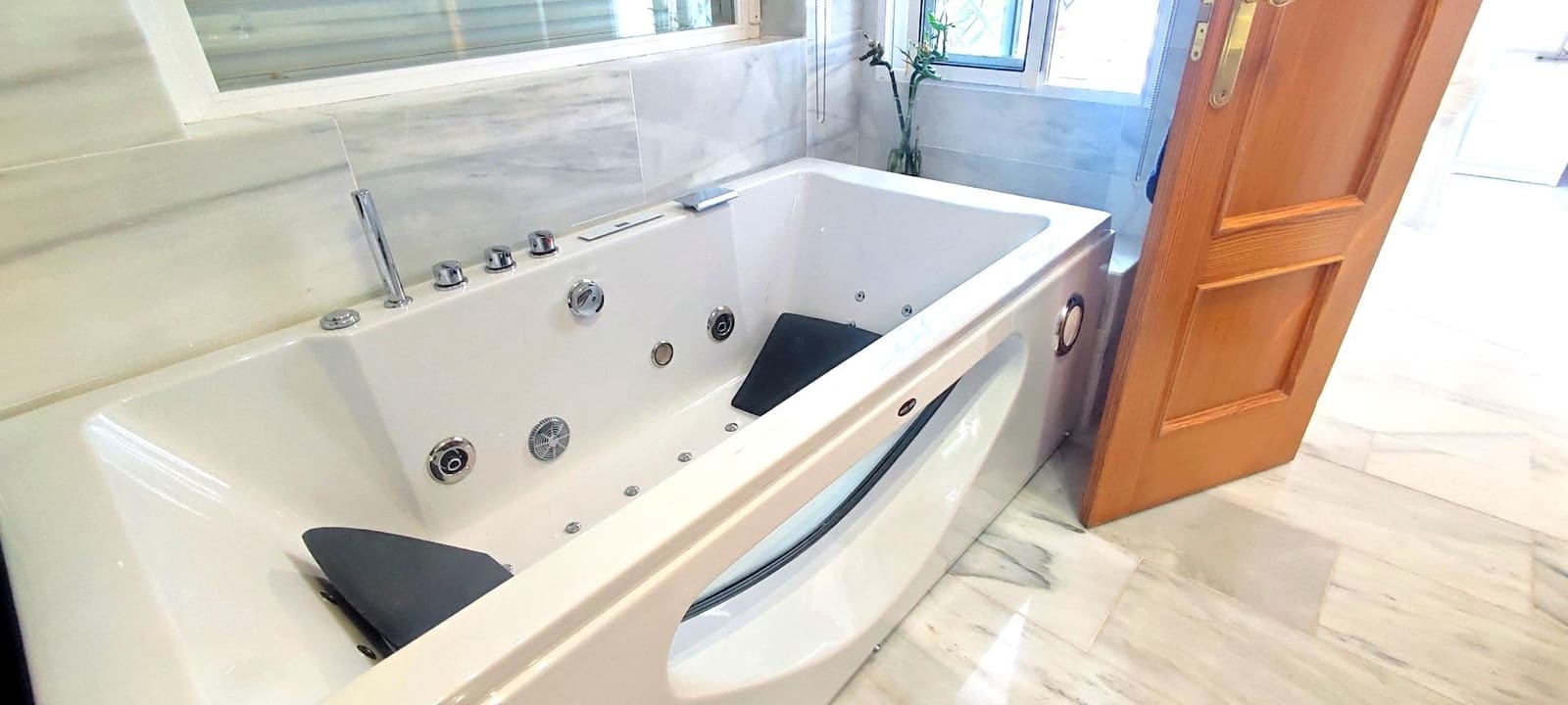 3 sypialnia Penthouse do wynajęcia w Riviera del Sol z basenem garażem - 1 500 € (Ref: 9285450)