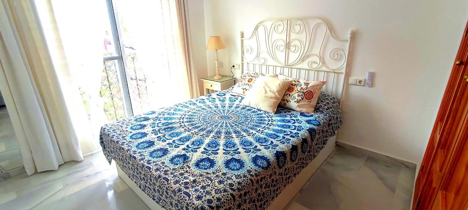 3 sypialnia Penthouse do wynajęcia w Riviera del Sol z basenem garażem - 1 500 € (Ref: 9285450)