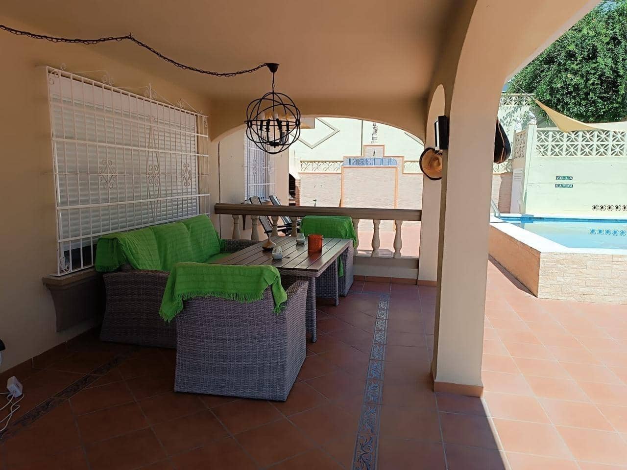 3 soverom Villa til salgs i Nueva Andalucia med svømmebasseng garasje - € 900 000 (Ref: 9285452)