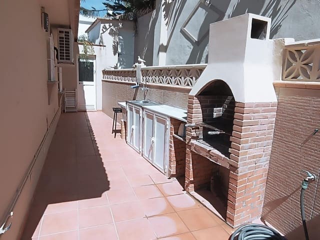 3 soverom Villa til salgs i Nueva Andalucia, Marbella med svømmebasseng garasje - € 900 000 (Ref: 9285452)