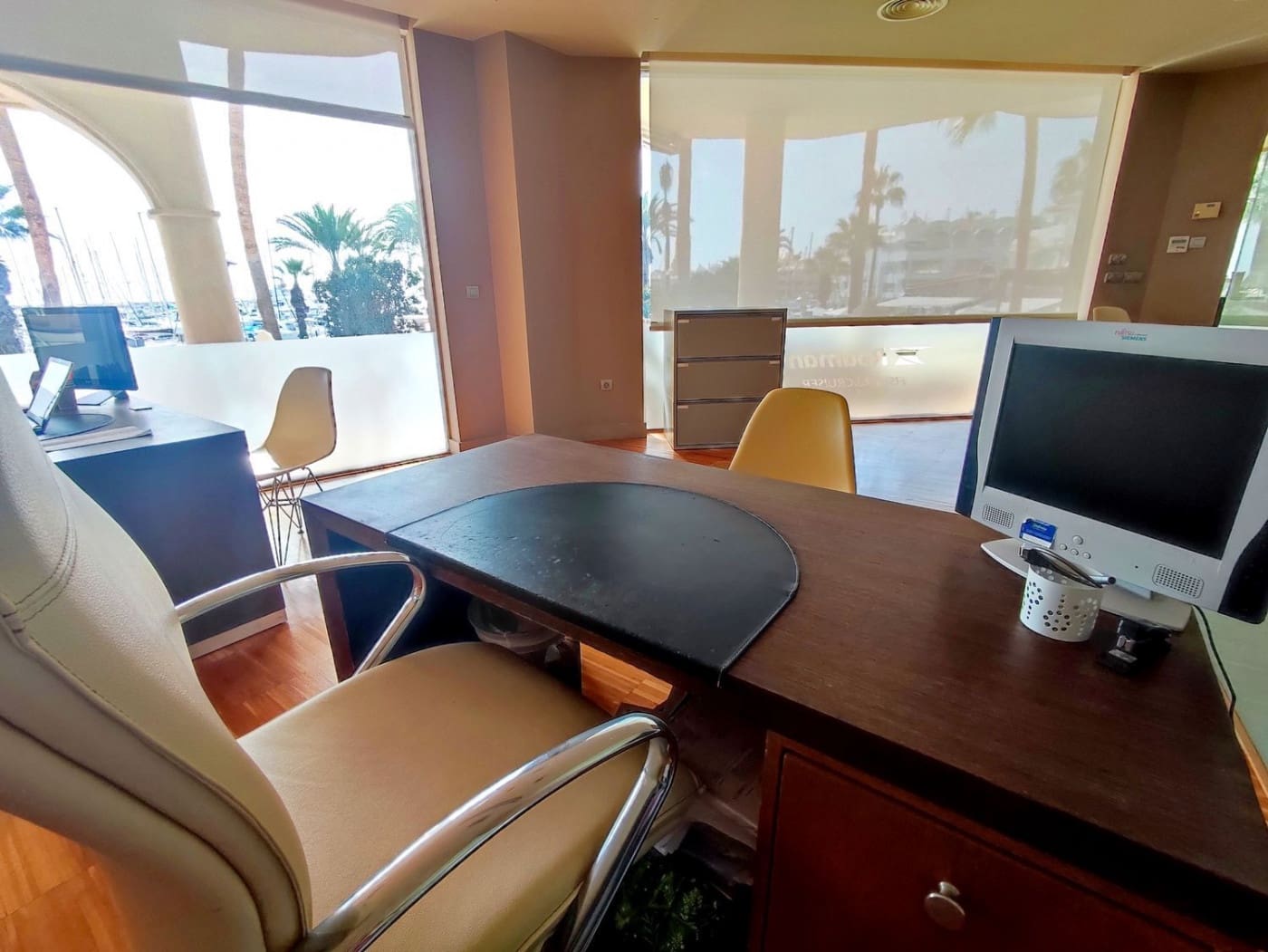 Kontor til salgs i Benalmadena - € 1 090 000 (Ref: 9305142)