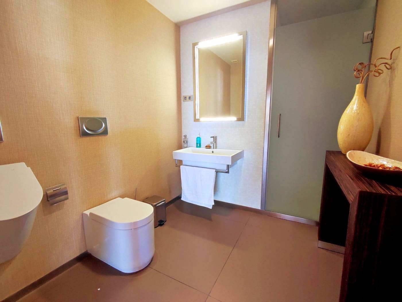 Kontor til salgs i Benalmadena - € 1 090 000 (Ref: 9305142)