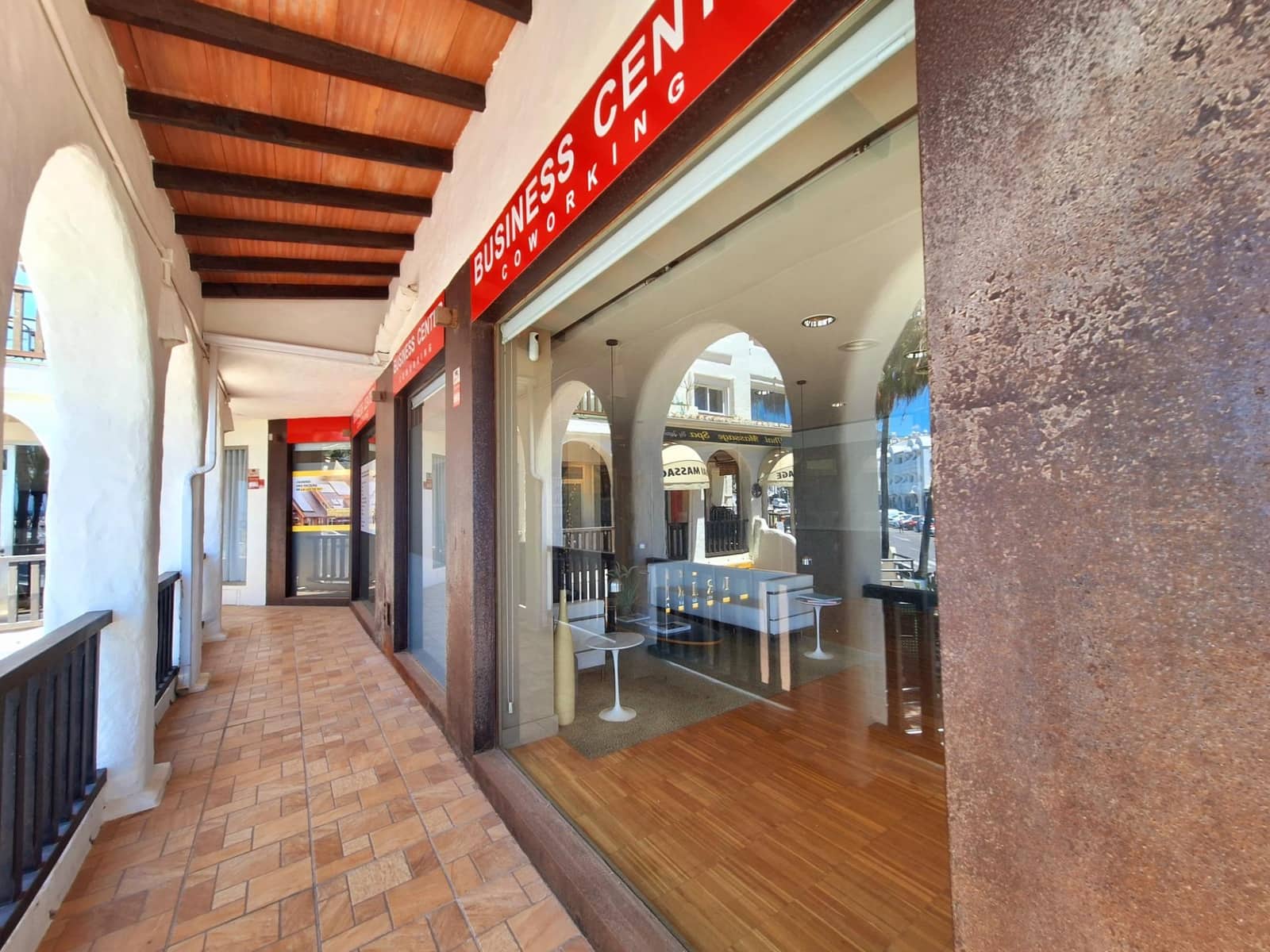 Kontor til salgs i Benalmadena - € 1 090 000 (Ref: 9305142)