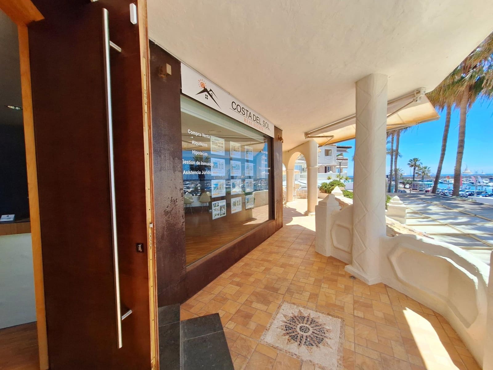 Kontor til salgs i Benalmadena - € 1 090 000 (Ref: 9305142)