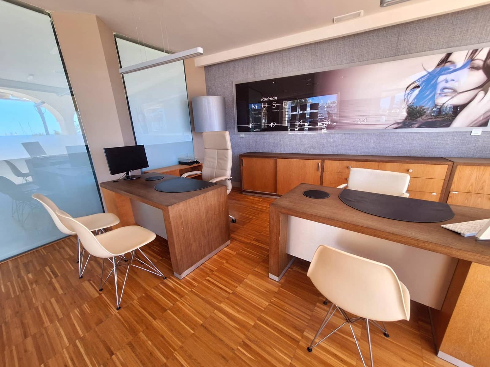 Kontor til salgs i Benalmadena - € 1 090 000 (Ref: 9305142)