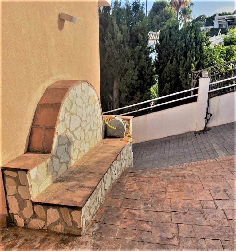 5 soveværelse Villa til leje i Cerro del Aguila med swimmingpool - € 4.800 (Ref: 9305143)