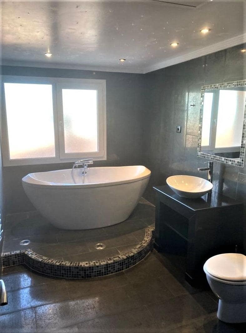 5 soveværelse Villa til leje i Cerro del Aguila med swimmingpool - € 4.800 (Ref: 9305143)