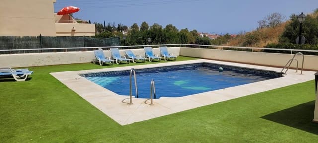 2 bedroom Apartment for sale in Fuengirola with pool garage - € 350,000 (Ref: 9308471)
