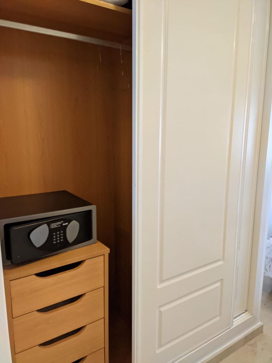 1 Zimmer Apartment zu vermieten in Torrequebrada mit Pool Garage - 850 € (Ref: 9312795)