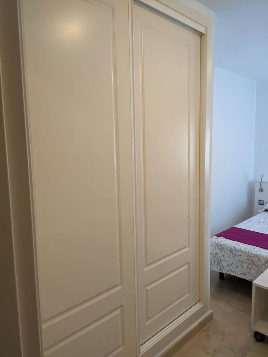1 Zimmer Apartment zu vermieten in Torrequebrada mit Pool Garage - 850 € (Ref: 9312795)
