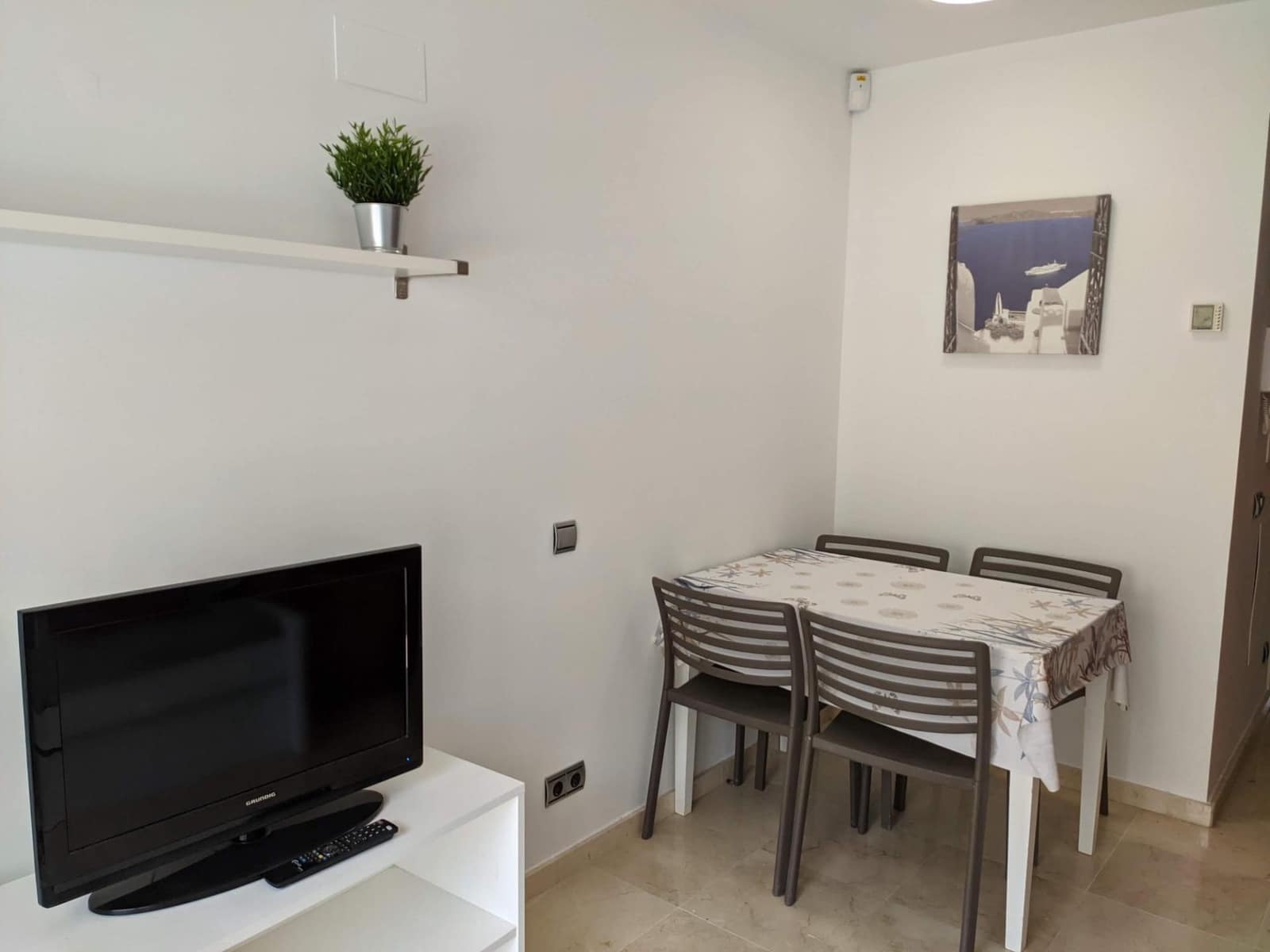 1 Zimmer Apartment zu vermieten in Torrequebrada mit Pool Garage - 850 € (Ref: 9312795)