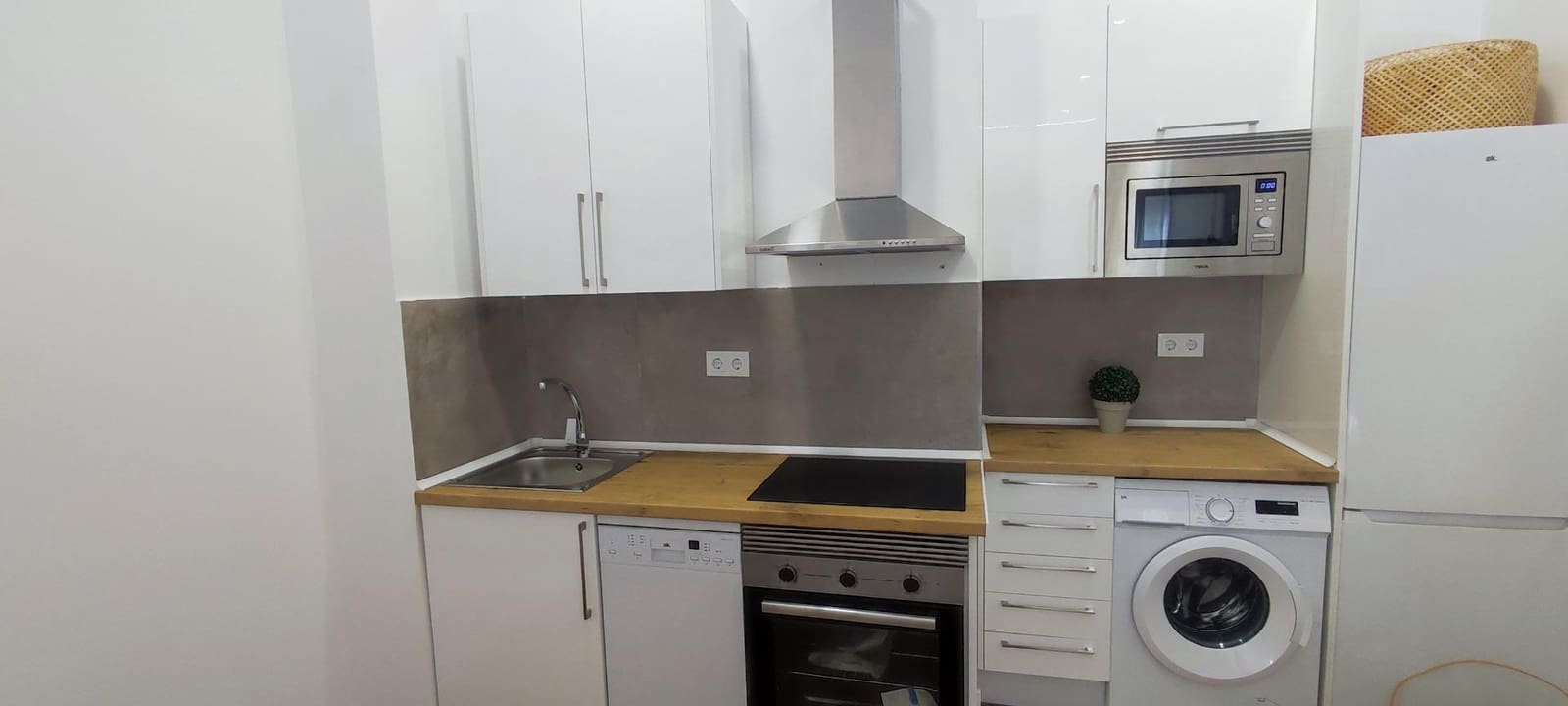 2 soveværelse Lejlighed til leje i Arroyo de la Miel - € 1.200 (Ref: 9355787)