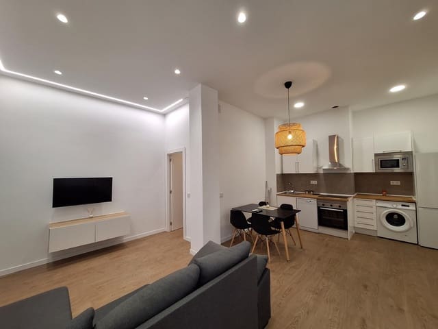 2 quarto Apartamento para arrendar em Arroyo de la Miel, Benalmádena - 1 200 € (Ref: 9355787)