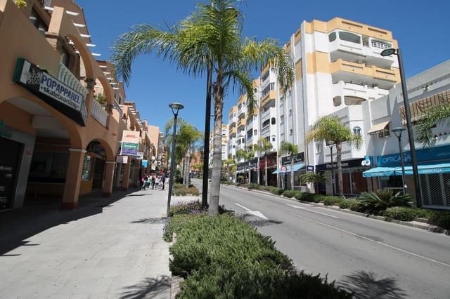 Kommersiell til salgs i Benalmádena - € 266 000 (Ref: 9387828)