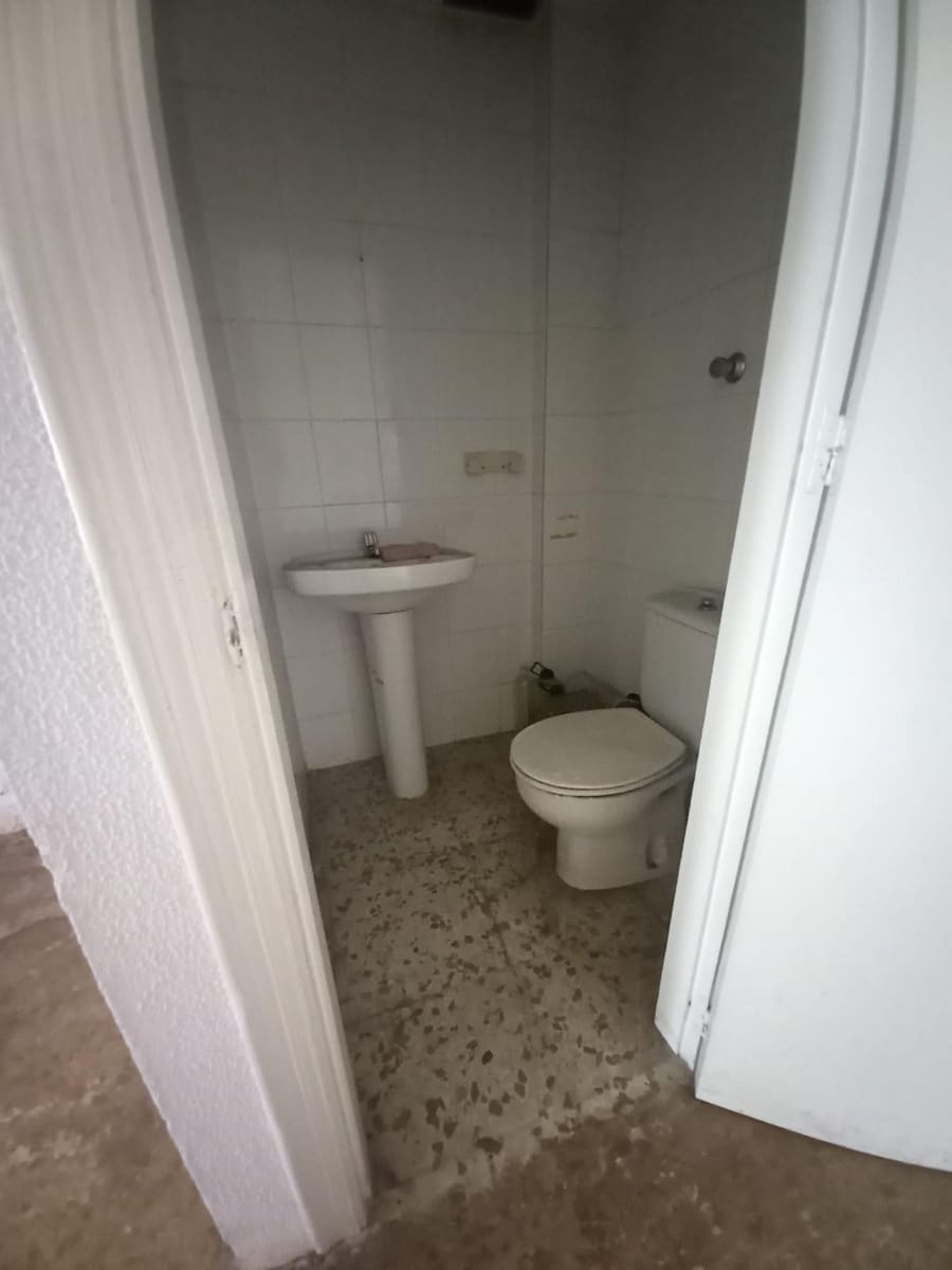 Kommersiell till salu i Benalmadena - 266 000 € (Ref: 9387828)