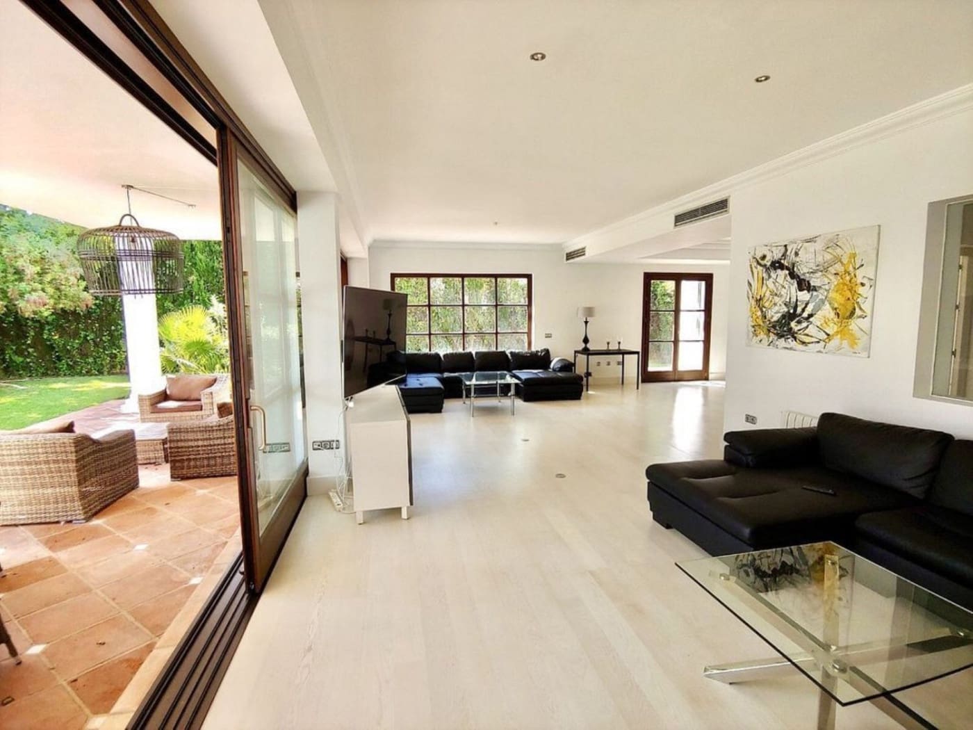 6 slaapkamer Villa te koop in Guadalmina met zwembad garage - € 4.900.000 (Ref: 9387829)