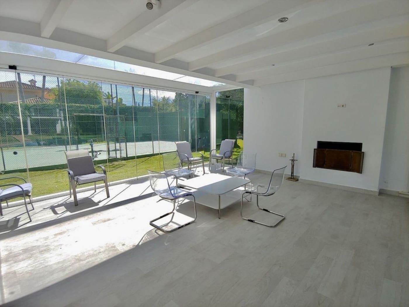 6 slaapkamer Villa te koop in Guadalmina met zwembad garage - € 4.900.000 (Ref: 9387829)