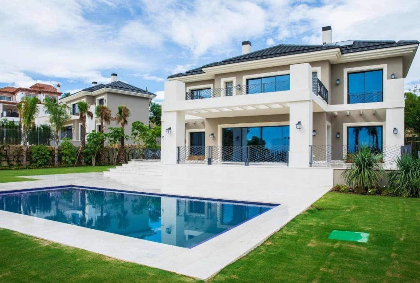 6 bedroom Villa for sale in Los Flamingos with pool garage - € 3,650,000 (Ref: 9387831)