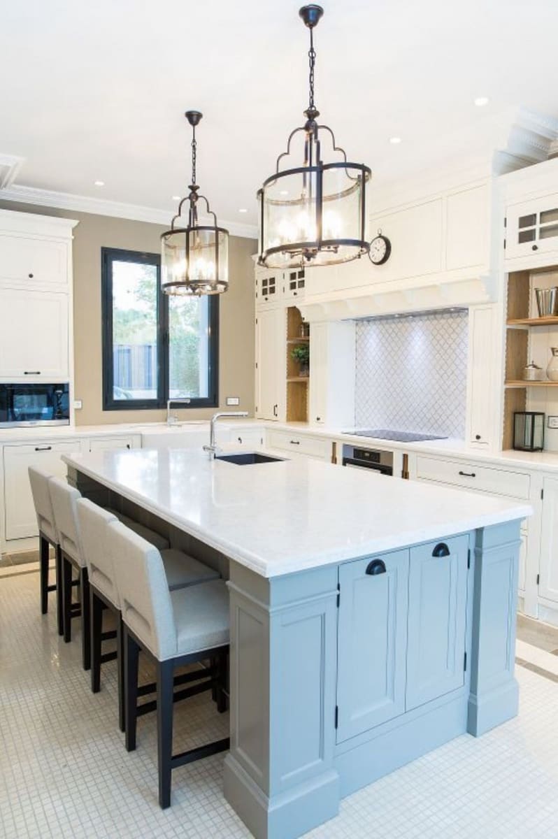 6 bedroom Villa for sale in Los Flamingos with pool garage - € 3,650,000 (Ref: 9387831)