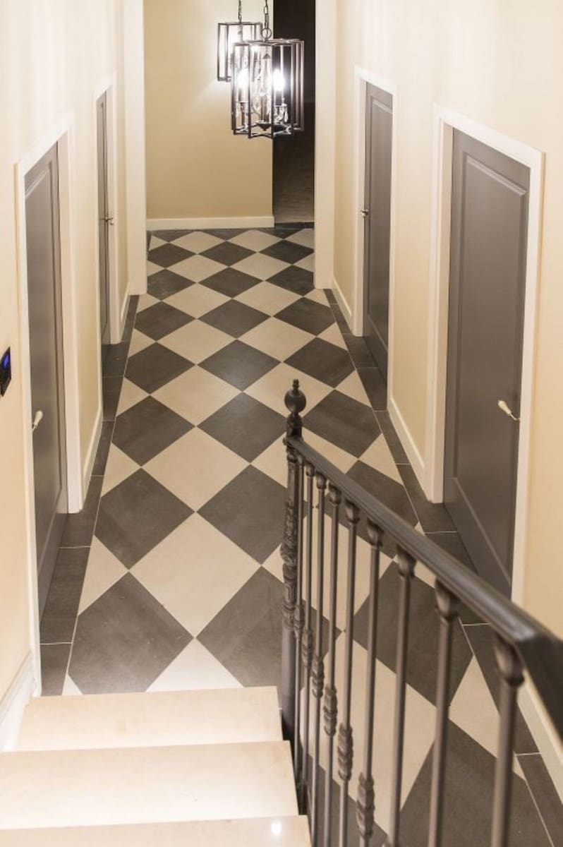 6 bedroom Villa for sale in Los Flamingos with pool garage - € 3,650,000 (Ref: 9387831)