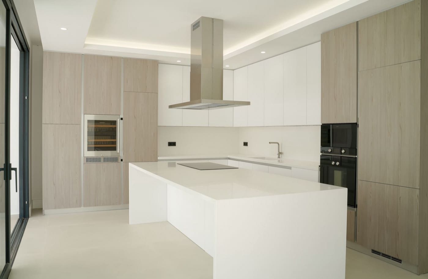 5 bedroom Villa for sale in Los Flamingos with pool - € 3,350,000 (Ref: 9387832)