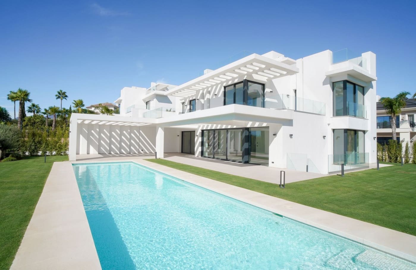 5 bedroom Villa for sale in Los Flamingos with pool - € 3,350,000 (Ref: 9387832)