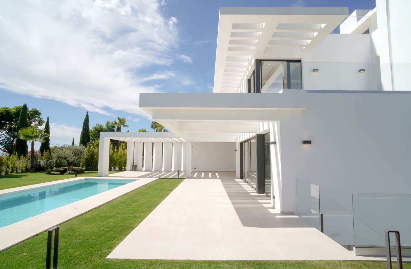 5 bedroom Villa for sale in Los Flamingos with pool - € 3,350,000 (Ref: 9387832)
