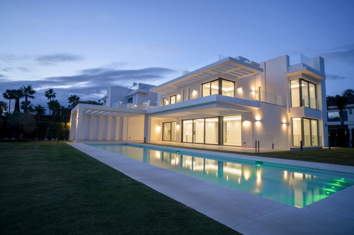 5 bedroom Villa for sale in Los Flamingos with pool - € 3,350,000 (Ref: 9387832)
