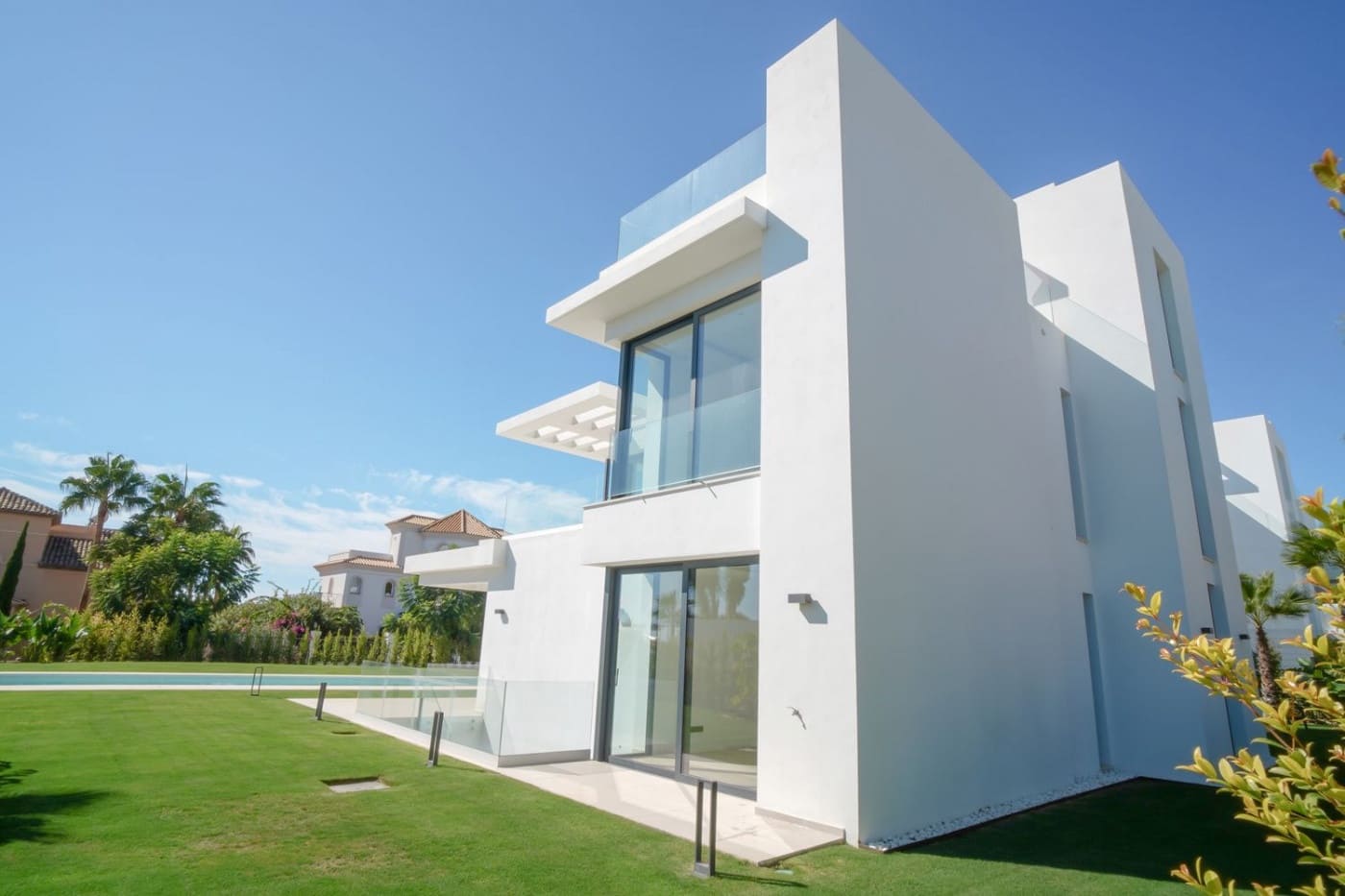 5 bedroom Villa for sale in Los Flamingos with pool - € 3,350,000 (Ref: 9387832)