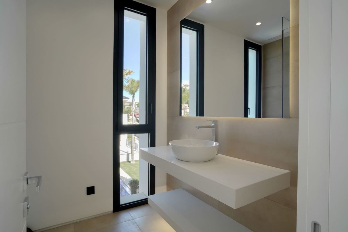 5 bedroom Villa for sale in Los Flamingos with pool - € 3,350,000 (Ref: 9387832)