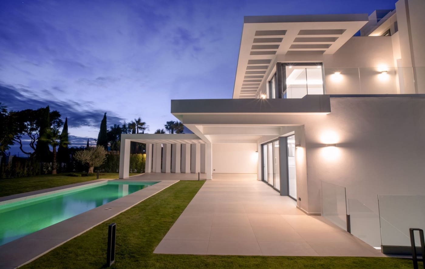 5 bedroom Villa for sale in Los Flamingos with pool - € 3,350,000 (Ref: 9387832)