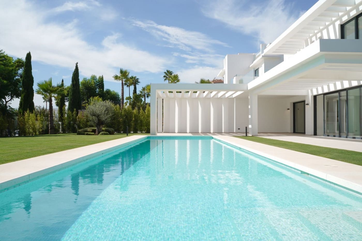 5 bedroom Villa for sale in Los Flamingos with pool - € 3,350,000 (Ref: 9387832)