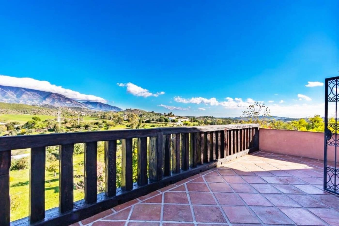 4 soveværelse Villa til salg i La Cala de Mijas med swimmingpool garage - € 1.350.000 (Ref: 9387833)