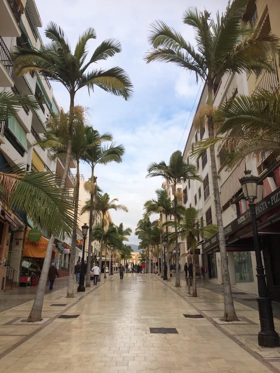 Commercial for sale in Benalmadena - € 280,000 (Ref: 9387834)