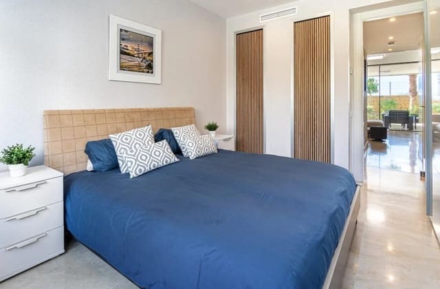 2 chambre Appartement à vendre à Cabopino, Marbella avec piscine garage - 625 000 € (Ref: 9387835)